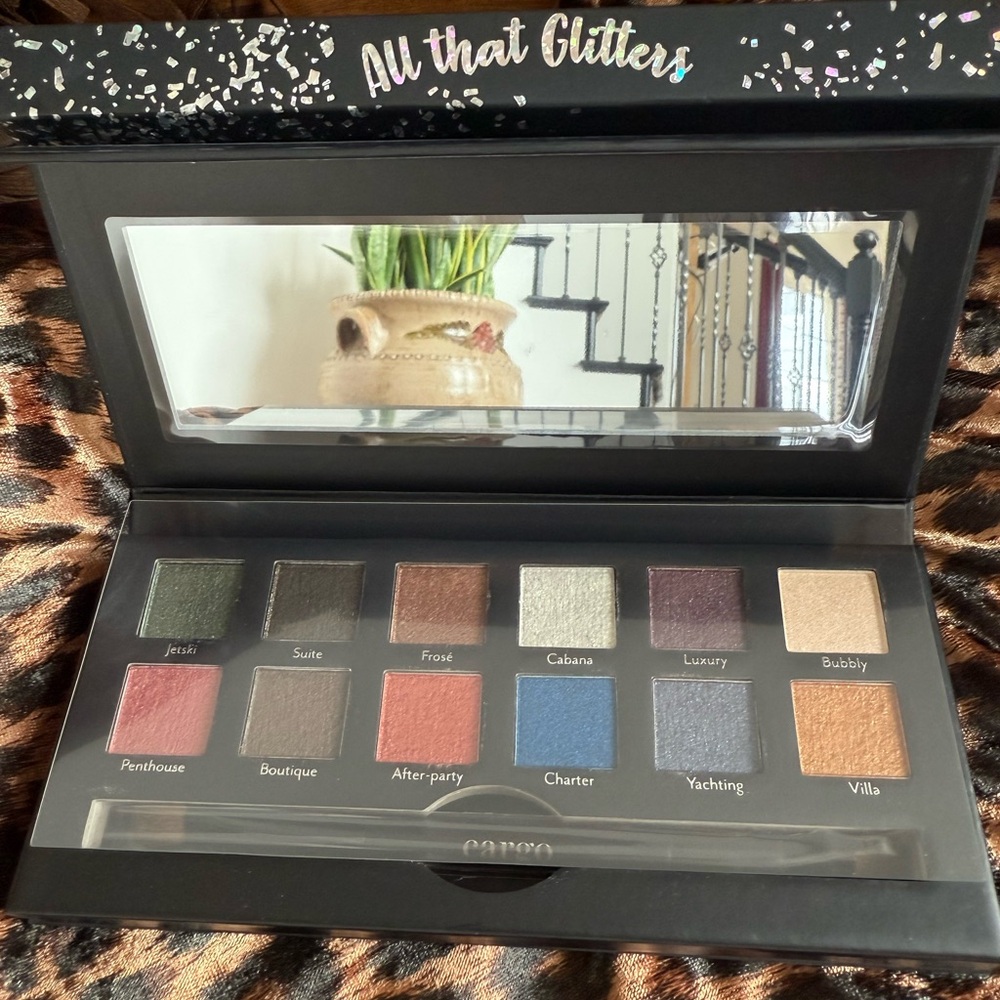 NEW Cargo Cosmetics All That Glitters Eyeshadow Palette - Picture 2 of 5